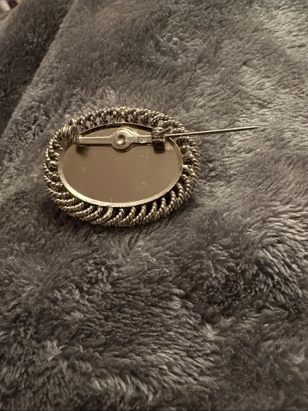 Blue and Yellow Speckled Lucite? Oval Brooch with Silver-Tone Rope Frame